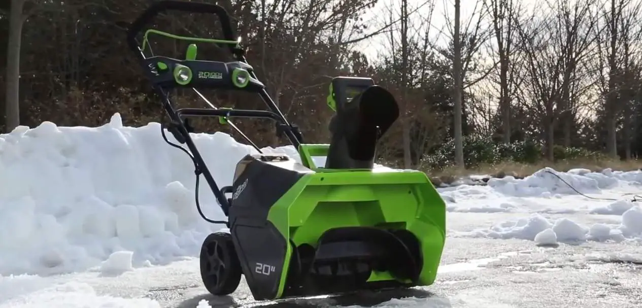 Greenworks 20-Inch Corded Snow Thrower on snow