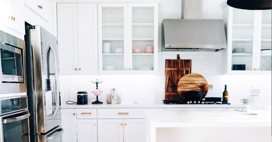 White-Kitchen-Cabinet