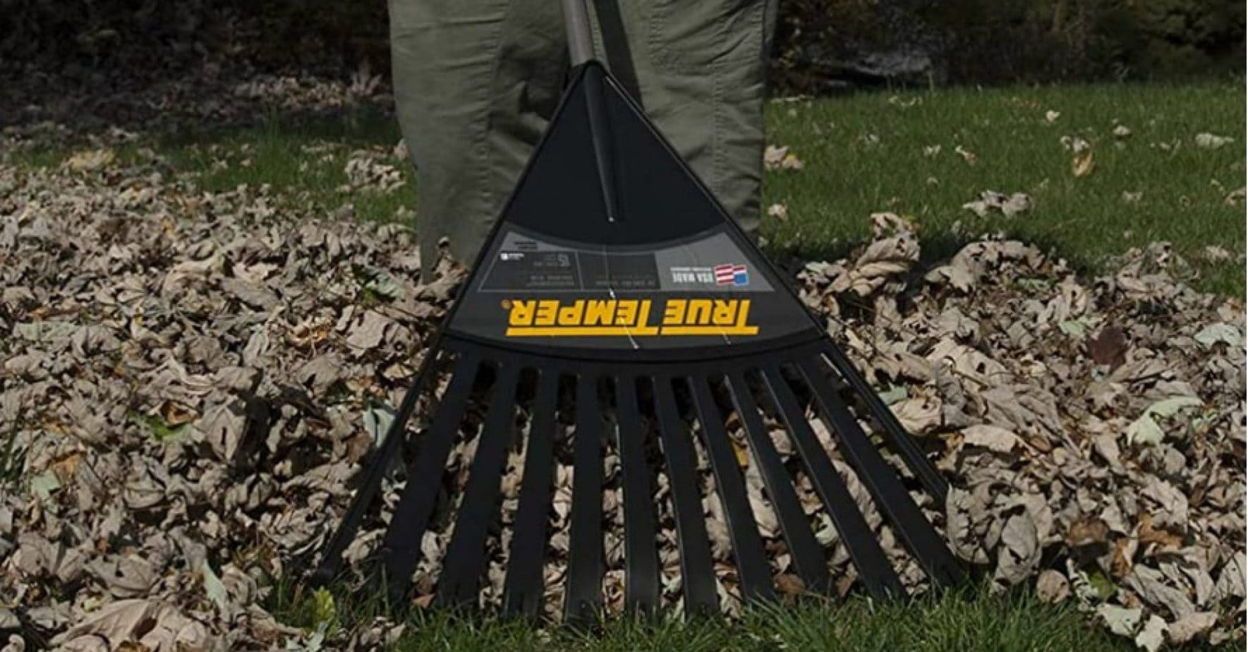 5 Best Rakes for Grass in 2024 Reviews and Buyer's Guide