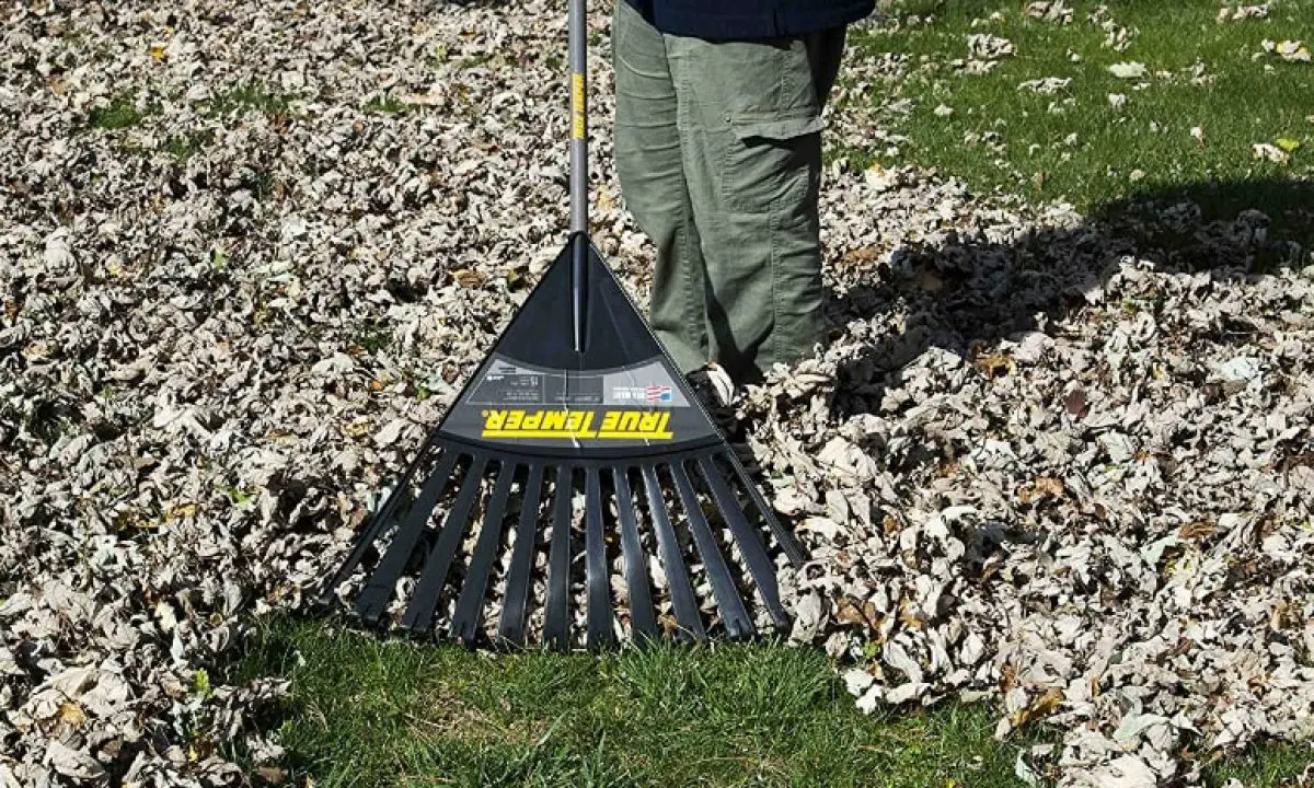 HARRIS VICTORY LAWN RAKE FOR COLLECTING MOSS,LEAVES & GRASS CUTTINGS With HANDLE