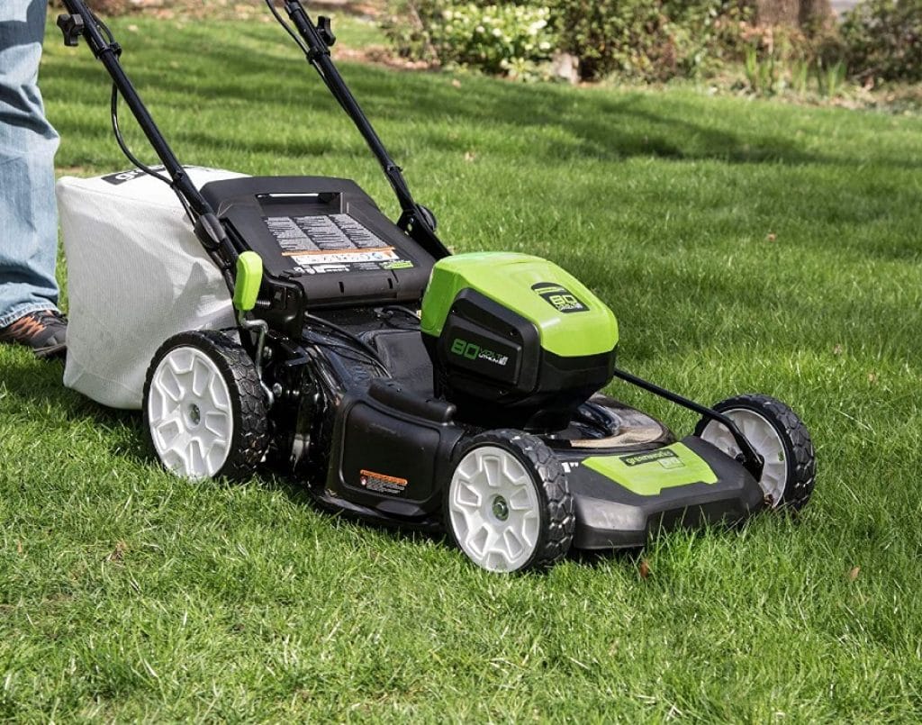 5 Best Electric Start Self Propelled Lawn Mowers in 2024: Reviews & FAQ