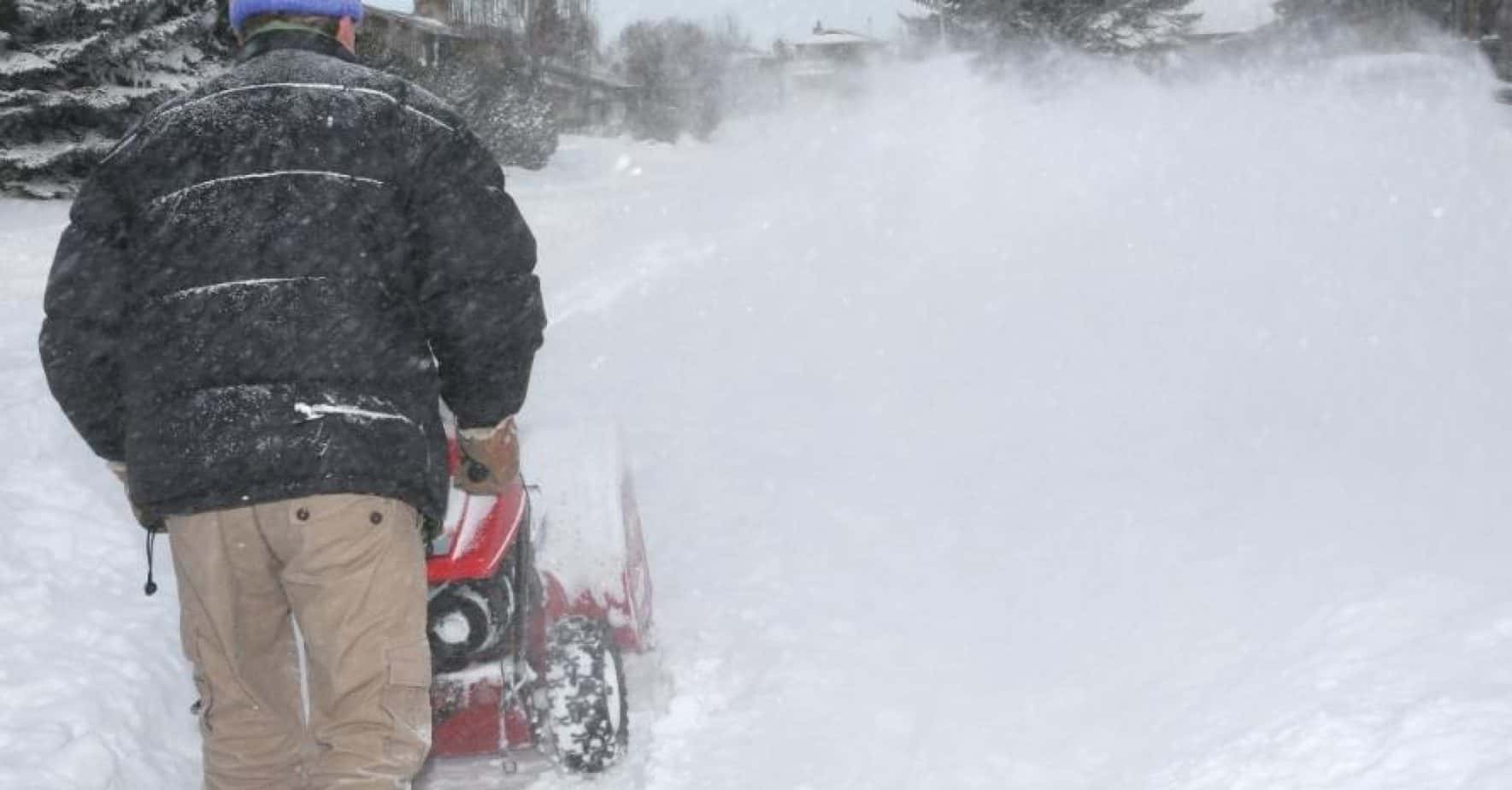 What Size Snow Blower Do I Need? Learn How to Choose the Best One