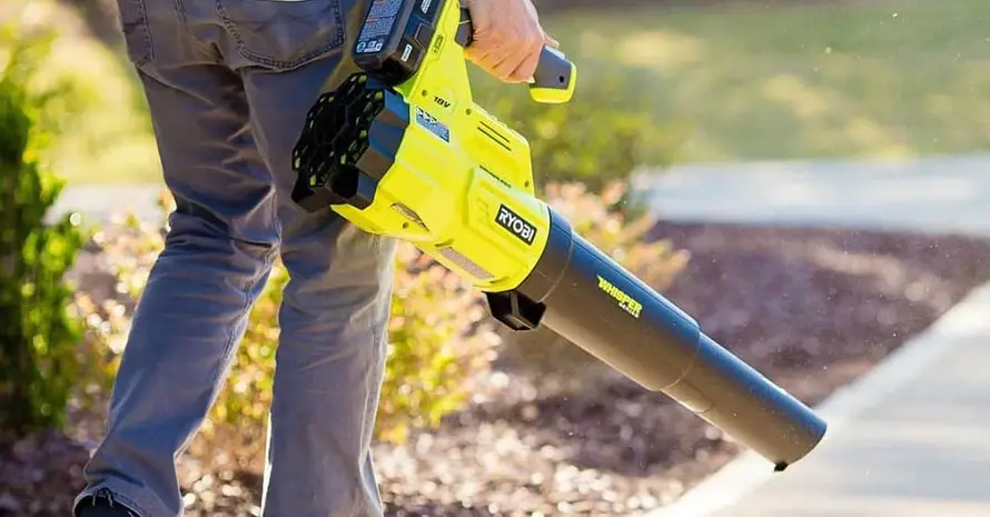 How to Use Leaf Blower: Step-by-Step Guide